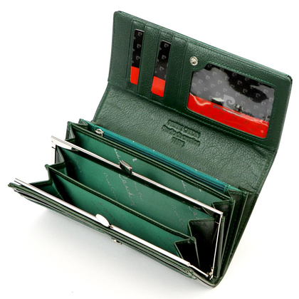 Portfel damski skórzany PIERRE CARDIN 07 SHINY 100 Zielony