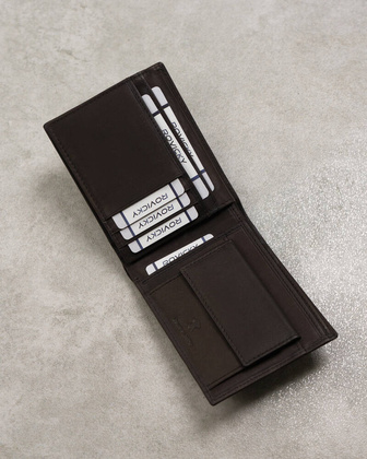 Skorzany portfel zdobiony monogramem Forever Young