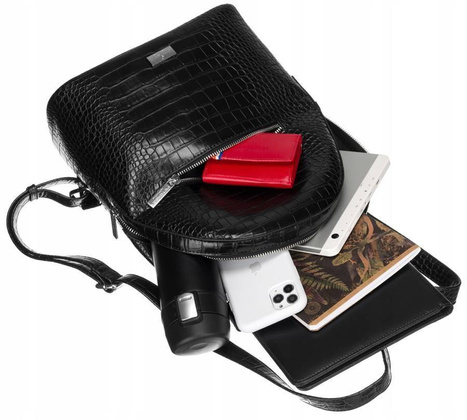 Mały, funkcjonalny plecaczek damski ze skóry ekologicznej