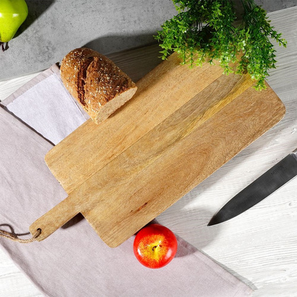 Deska kuchenna drewniana do krojenia serwowania z uchwytem na nóżkach 50,2x21x5 cm