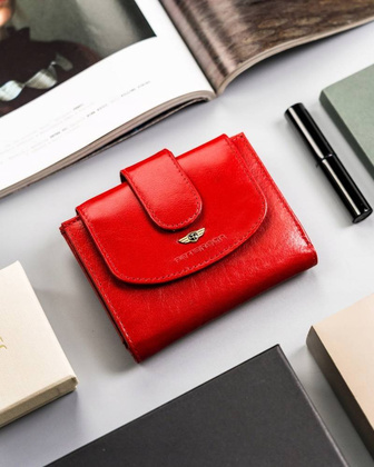 Srednich rozmiarow skorzany portfel damski