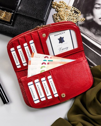 Elegancki skórzany portfel damski na zatrzask