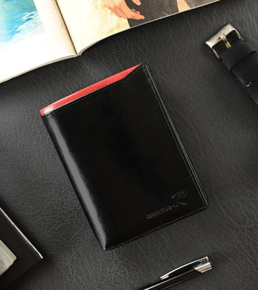 Skórzany portfel z antykradzieżowym zabezpieczeniem