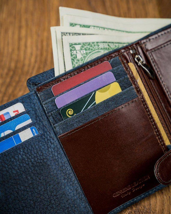 Piękny kolorowy portfel męski skórzany