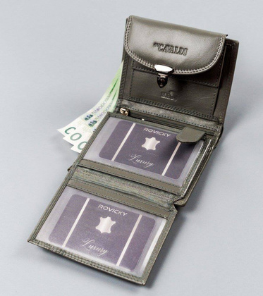 Portfel damski ze skóry naturalnej zamykany klapką, RFID