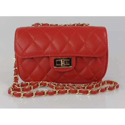 Włoska pikowana listonoszka złoto ,łańcuszek ,skóra savage Czerwona  LCH23R