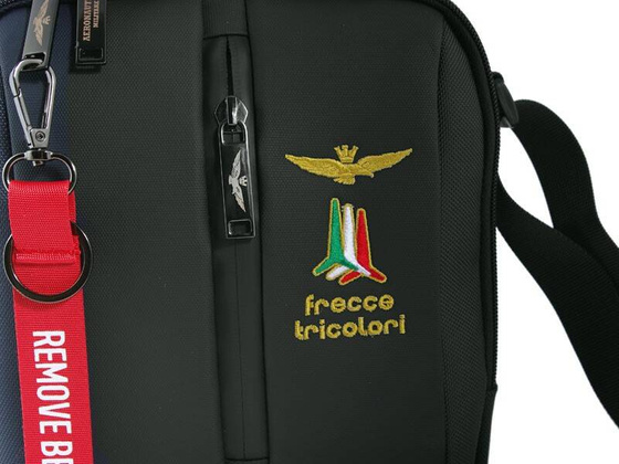 Torba na ramię AERONAUTICA MILITARE Drone Czarna
