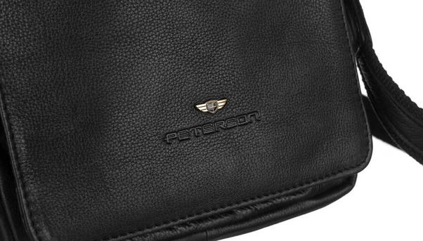 Skorzana listonoszka meska z tylna kieszonka