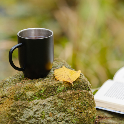 Kubek stalowy UPOMINKARNIA Night Goody 380 ml Czarny