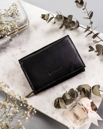 Skórzany kompaktowy portfel damski