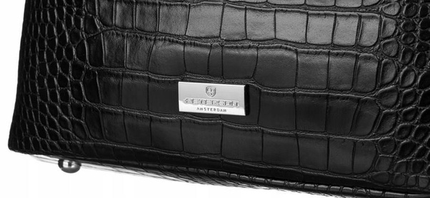 Mały, funkcjonalny plecaczek damski ze skóry ekologicznej