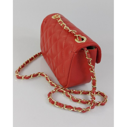 Włoska pikowana listonoszka złoto ,łańcuszek ,skóra savage Czerwona  LCH23R