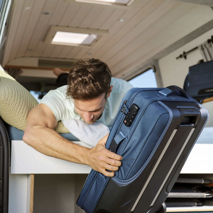 Mała kabinowa walizka TRAVELITE SKAII 92607-04 Szara