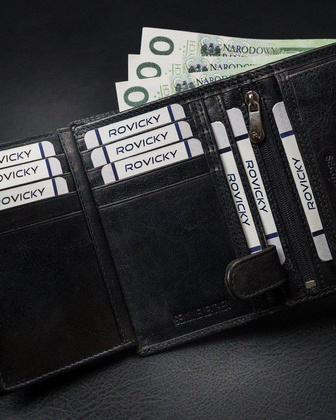 Rozbudowany, pionowy portfel męski bez zapięcia ze skóry naturalnej