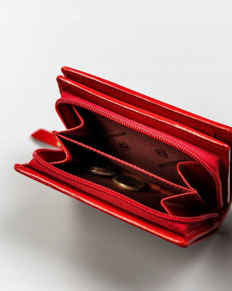 Skorzany portfel damski srednich rozmiarow