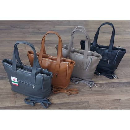 Duża Włoska skórzana torba na ramię mieści A4 trzy komory Vera Pelle Beżowa WA554T