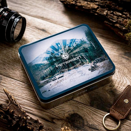 Duzy pionowy portfel meski ze skory naturalnej