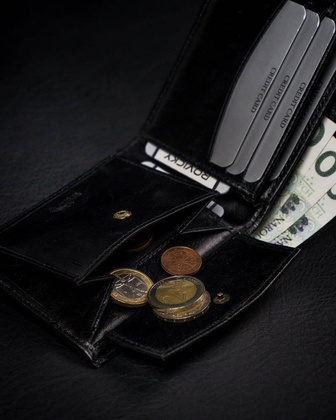 Portfel męski z naturalnej skóry licowej z wyjmowanym etui na karty