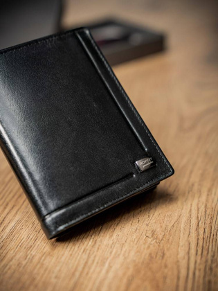 Elegancki portfel męski ze skóry naturalnej, bez zapięcia