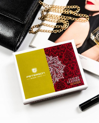 Skorzany portfel damski na bigiel i zatrzask