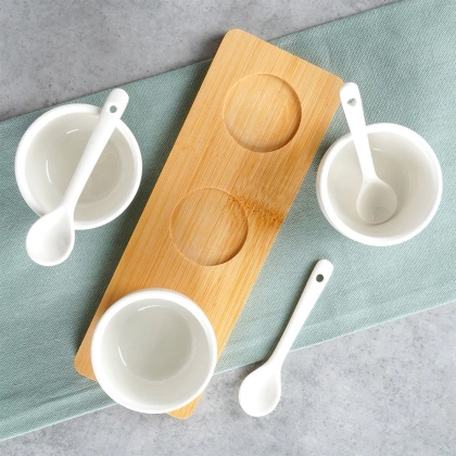 Miseczki na przekąski z łyżeczkami ceramiczne białe 90 ml 7 el.
