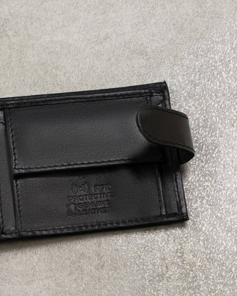 Zgrabny, klasyczny portfel męski ze skóry naturalnej