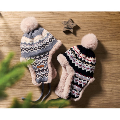 Dzianinowa czapka nauszniki