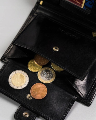 Duży portfel męski zapinany na zatrzask