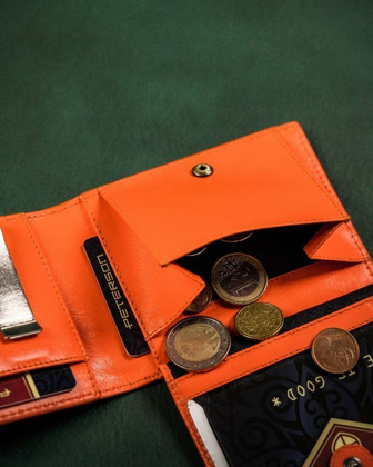 Mały portfel męski bez zapięcia