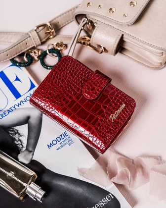 Skórzany portfel damski na zatrzask