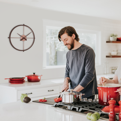 LAVVU Stylowy drewniany zegar LOFT o industrialnym wyglądzie