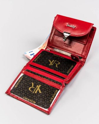 Skórzany portfel damski z ozdobnym zapięciem