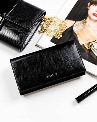 Duży portfel damski zapinany na zatrzask