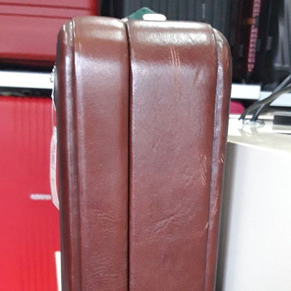 Neseser skórzany BELLUCCI A1-16-S1-154 Brązowy - min. zamówienie 20 / 50 / 100 szt.