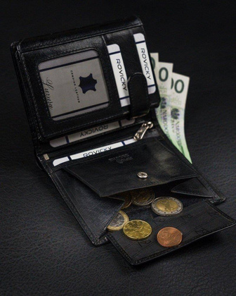 Funkcjonalny, pionowy portfel męski bez zapięcia ze skóry naturalnej