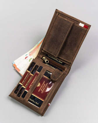 Skorzany portfel meski z patriotycznym wzorem