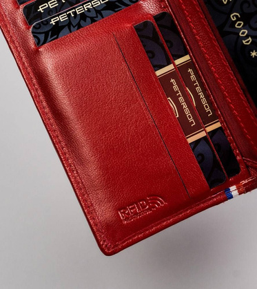 Pionowy portfel damski ze skóry naturalnej