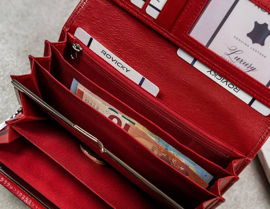 Pojemny, poziomy portfel damski ze skóry naturalnej z systemem rfid