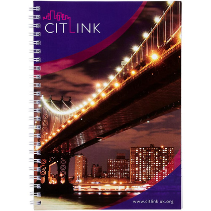 Notatnik Desk-Mate® w formacie A4 z przedziałką