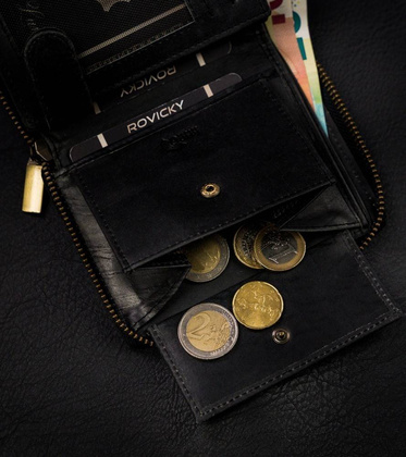 Duży, skórzany portfel w orientacji pionowej z systemem rfid