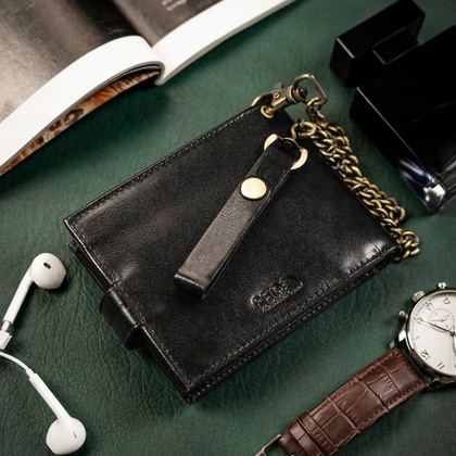 Poziomy portfel męski ze skóry naturalnej z łańcuchem