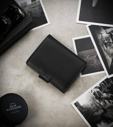 Elegancki, skórzany portfel męski na zatrzask