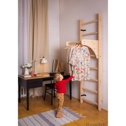 Drabinka z drewnianym do podciągania z biurkiem BenchK 111