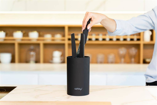 Stojak do noży Nero czarny 35466