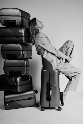 Duża walizka podróżna z siedziskiem dla dziecka Black MiaMily