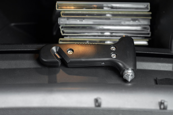 Młotek bezpieczeństwa SEKURE