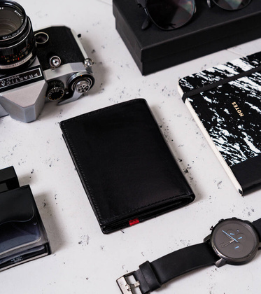 Skorzany portfel meski z kieszeniami na dokumenty