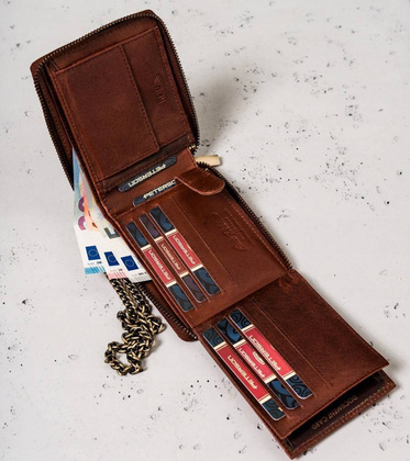Duży, skórzany portfel męski z łańcuchem