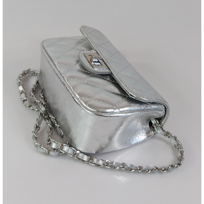 Włoska pikowana listonoszka ,łańcuszek ,skóra savage Srebrna LCH23A