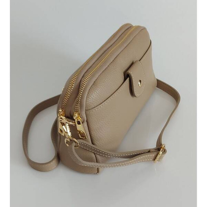 Włoska skórzana listonoszka ,dwie komory złote okucia Vera Pelle Beżowa VPG38T